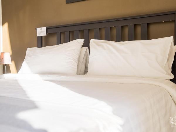 Grand Tour Design Guest House Catania : photo 4 de la chambre chambre familiale standard