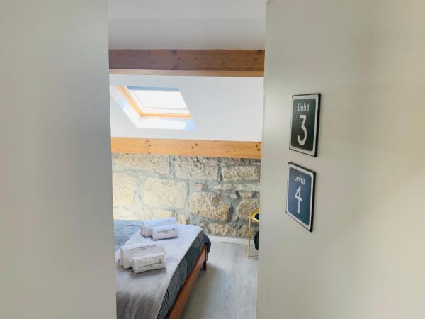 Campanhã Boutique Station : photo 2 de la chambre chambre double avec salle de bains commune