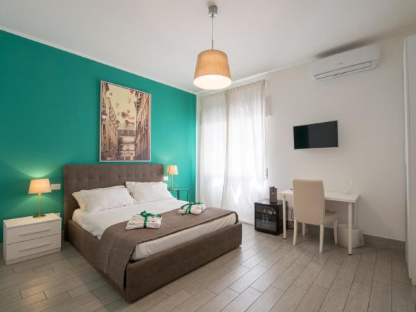 B&B Brothers Suite Vomero : photo 1 de la chambre chambre lit queen-size deluxe