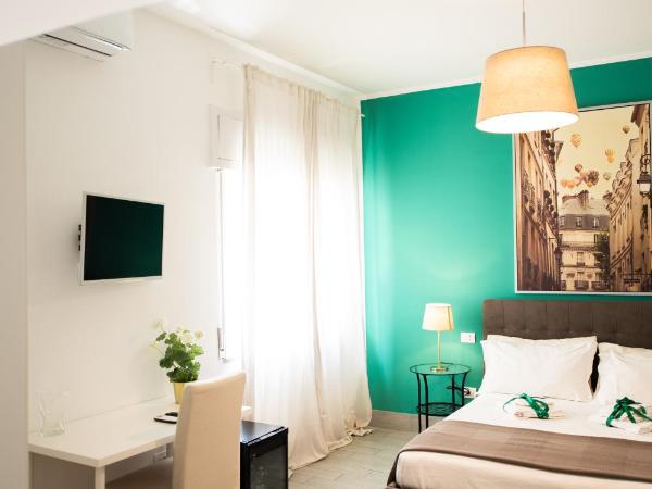 B&B Brothers Suite Vomero : photo 10 de la chambre chambre lit queen-size deluxe