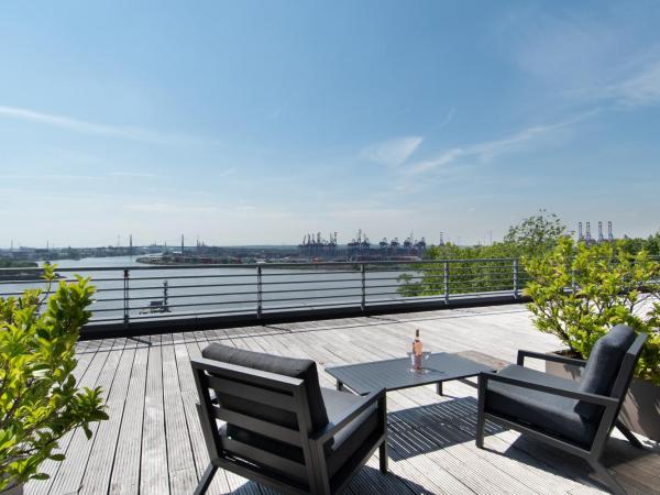 The Suites Rainvilleterrasse : photo 4 de la chambre suite with terrace on the elbe river