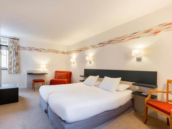 Hotel Restaurant Le Dauphin et Le Spa du Prieuré : photo 3 de la chambre chambre deluxe