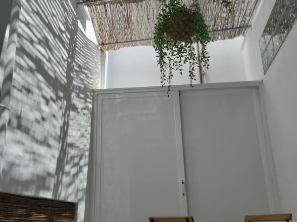 Room Boutique 32 : photo 4 de la chambre chambre double avec patio