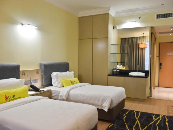 UCSI Hotel Kuching : photo 3 de la chambre chambre lits jumeaux supérieure