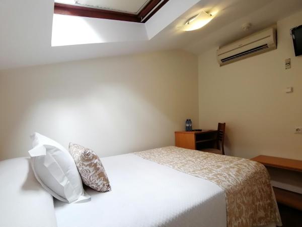 Hostal Anosa Casa : photo 4 de la chambre chambre lits jumeaux - dernier Étage