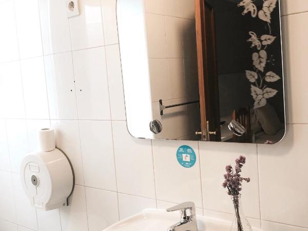 Metropolitan Atocha : photo 2 de la chambre chambre double avec salle de bains privative