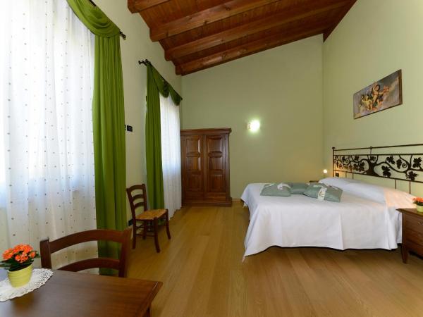 Agriturismo Bacche di Bosco : photo 8 de la chambre chambre double ou lits jumeaux
