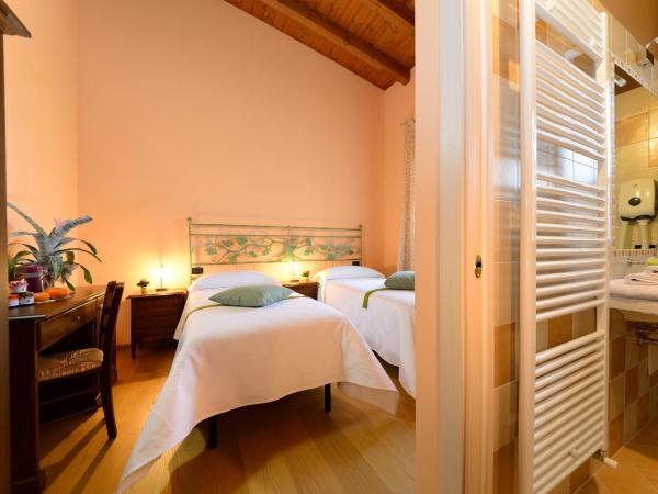 Agriturismo Bacche di Bosco : photo 2 de la chambre chambre double ou lits jumeaux