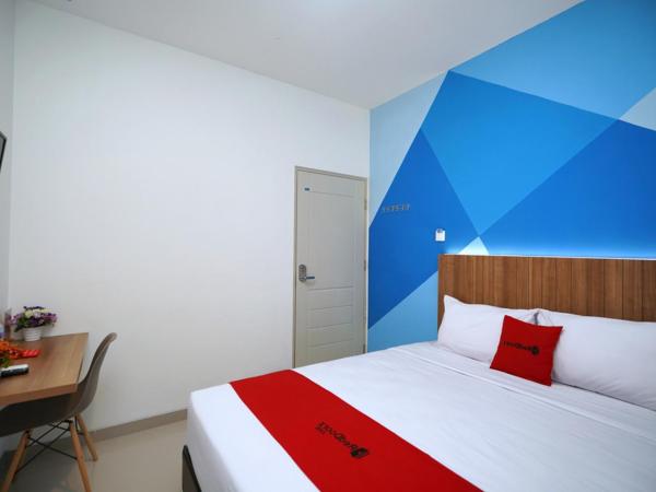 RedDoorz Plus @ Terban Residence : photo 2 de la chambre chambre deluxe