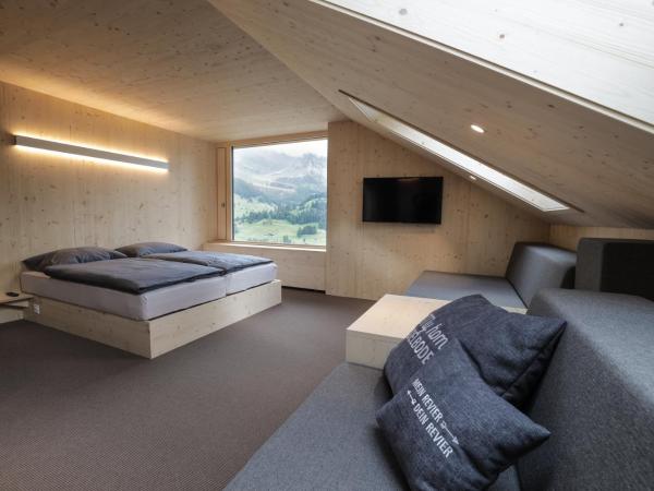Revier Mountain Lodge Adelboden : photo 3 de la chambre chambre sur le toit