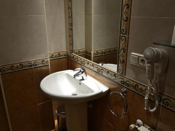 Hotel Alda Estación Oviedo : photo 6 de la chambre chambre simple