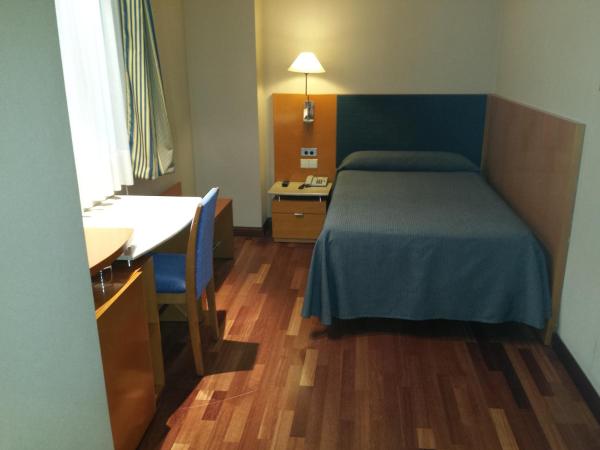 Hotel Villacarlos : photo 3 de la chambre chambre simple