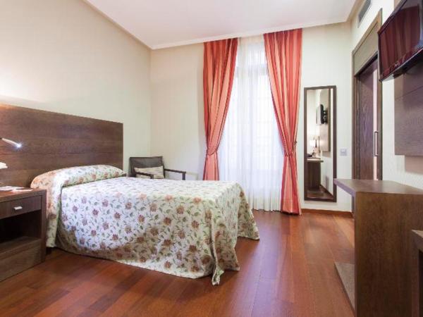 Soho Boutique Oviedo : photo 1 de la chambre room #533907807