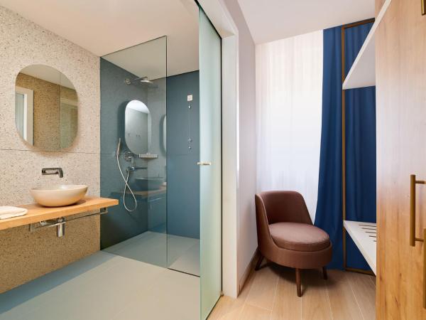 Ribarska Koliba Resort : photo 4 de la chambre chambre double avec balcon