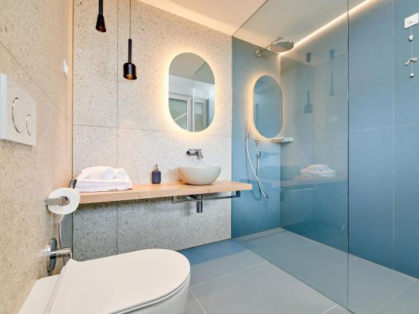 Ribarska Koliba Resort : photo 7 de la chambre chambre double avec balcon