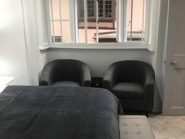 Golden Cross Guesthouse : photo 5 de la chambre studio deluxe