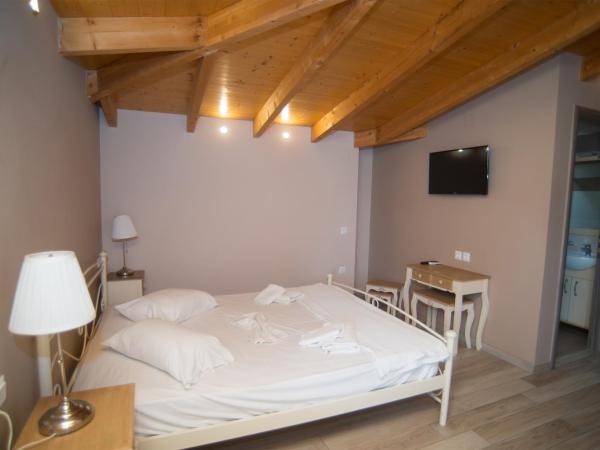Studios Artemis : photo 4 de la chambre chambre triple supérieure