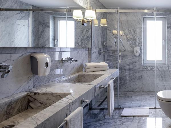 The Gate 30 Suites Ataşehir : photo 3 de la chambre chambre lits jumeaux spacieuse