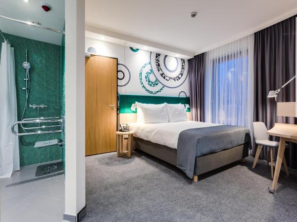 Holiday Inn - Warsaw City Centre, an IHG Hotel : photo 4 de la chambre chambre lit queen-size standard - accessible aux personnes à mobilité réduite