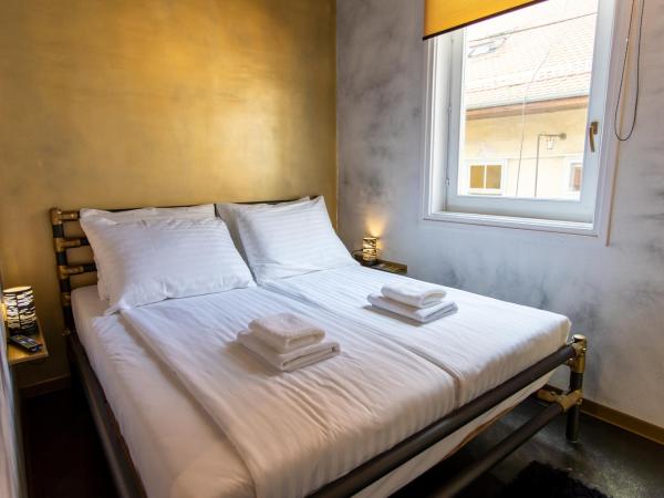 Timeout Heritage Hotel Zagreb : photo 6 de la chambre chambre double avec balcon