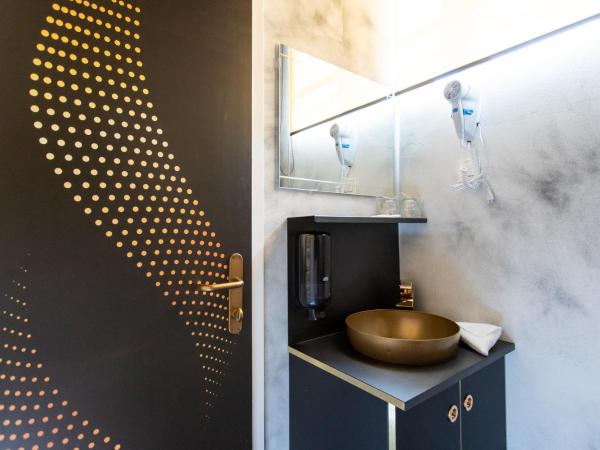 Timeout Heritage Hotel Zagreb : photo 9 de la chambre chambre double avec balcon