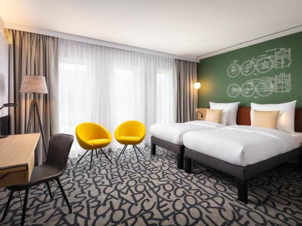 Mercure Warszawa Ursus Station : photo 1 de la chambre chambre supérieure - lits jumeaux