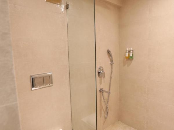 Hotel Cliffton : photo 1 de la chambre chambre lit king-size deluxe