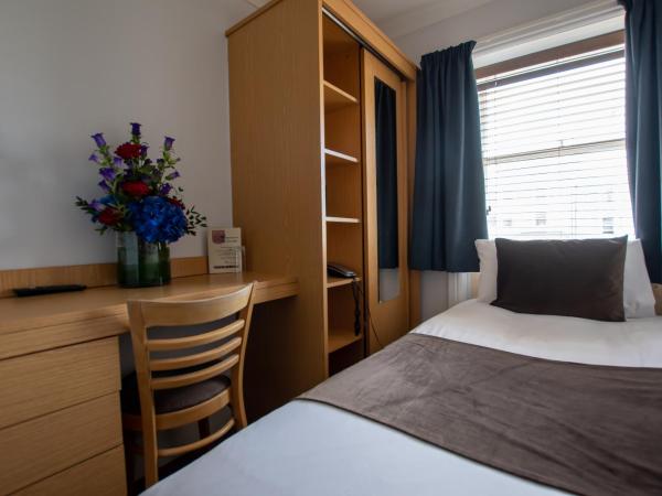 New Steine Hotel - B&B : photo 2 de la chambre chambre simple avec salle de bains commune