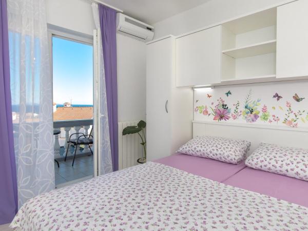 Apartment & rooms Ivica : photo 3 de la chambre chambre double avec balcon - vue sur mer
