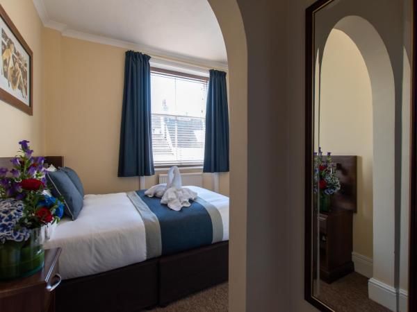 New Steine Hotel - B&B : photo 7 de la chambre chambre double avec salle de bains privative 