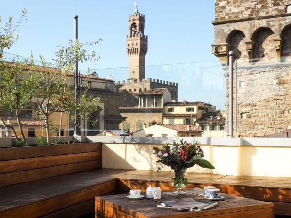 AQA Palace : photo 1 de la chambre suite junior avec terrasse