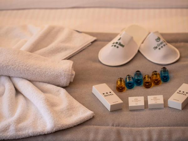 THE GREEN HOTEL : photo 4 de la chambre grande chambre simple