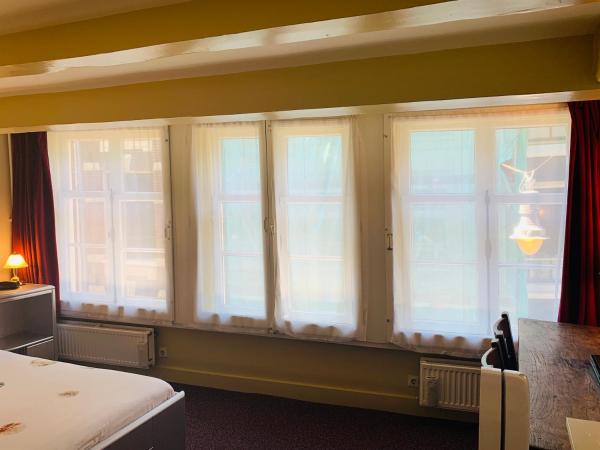 Amsterdam Central Guest House : photo 8 de la chambre chambre double standard