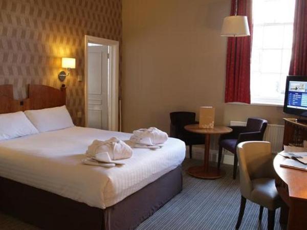 The Angel Hotel : photo 2 de la chambre room #10017240
