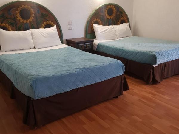 Hotel Meson Mariano Matamoros : photo 5 de la chambre studio familial