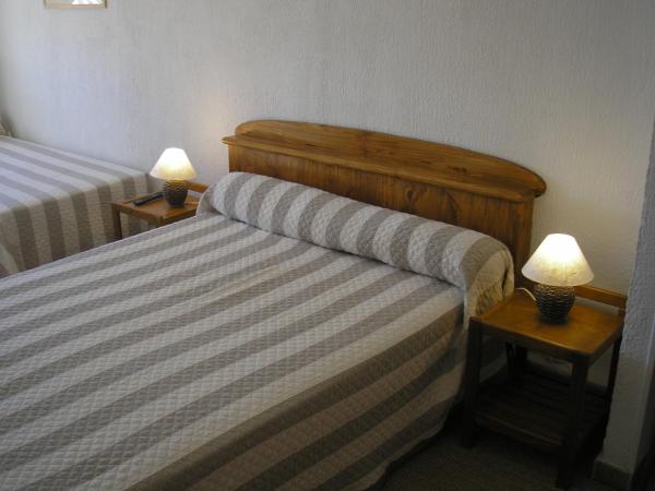 Hôtel Jaurès : photo 1 de la chambre chambre double