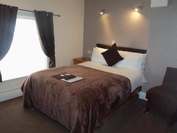 Novello Blackpool : photo 9 de la chambre chambre double avec salle de bains privative