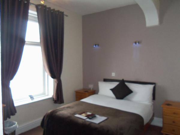 Novello Blackpool : photo 1 de la chambre chambre double avec salle de bains privative
