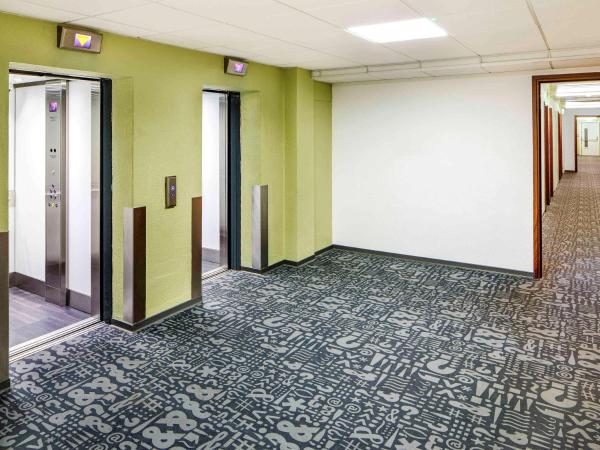 ibis budget Cardiff Centre : photo 1 de la chambre chambre triple standard