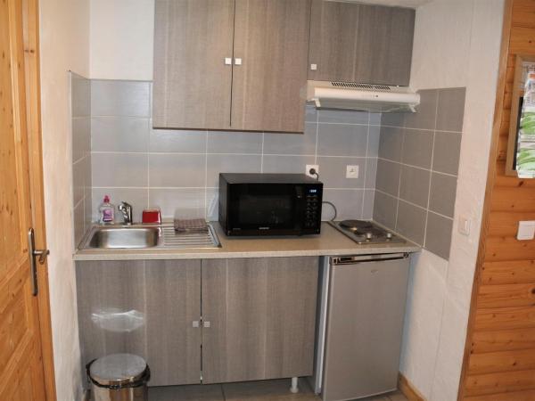 LA JARBELLE - Gîte et Spa : photo 4 de la chambre studio familial