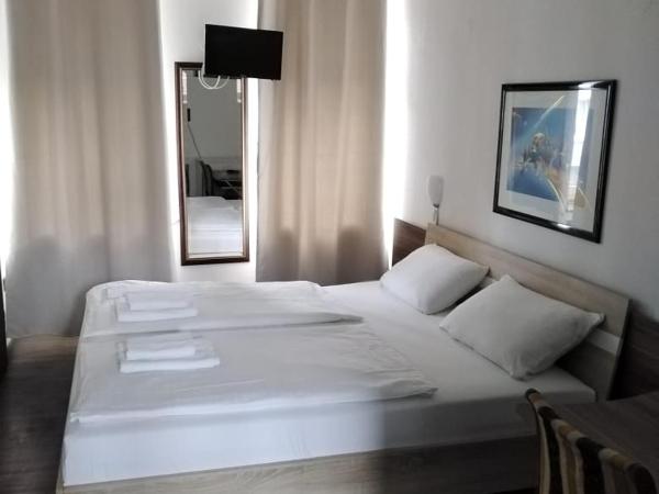 Hotel Berliner Hof : photo 2 de la chambre chambre double ou lits jumeaux supérieure