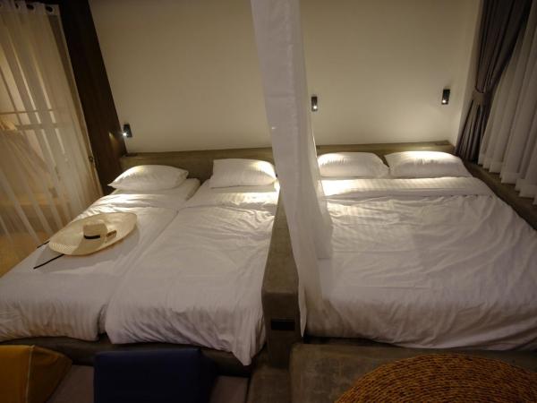 Krung Boutique Hotel : photo 8 de la chambre chambre deluxe double ou lits jumeaux