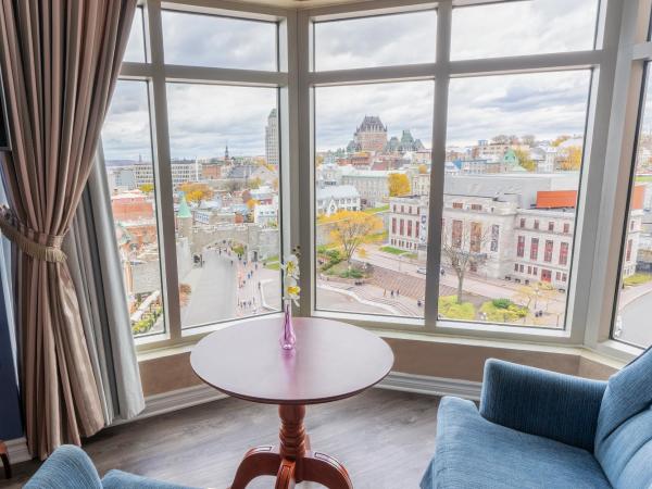 Hôtel Palace Royal : photo 2 de la chambre suite avec 1 lit king-size - vue panoramique sur ville