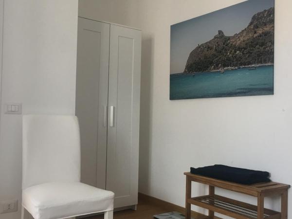 Blue Sea Rooms Apartment Cagliari : photo 4 de la chambre appartement 3 chambres