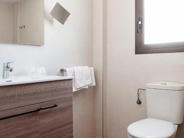 Hostal Vila del Mar : photo 3 de la chambre chambre double ou lits jumeaux