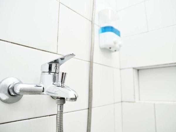 Tuju WK Homes Syariah : photo 10 de la chambre chambre double standard