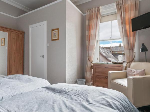 Aynetree Guest House : photo 2 de la chambre chambre double king-size /lits jumeaux avec salle de bains