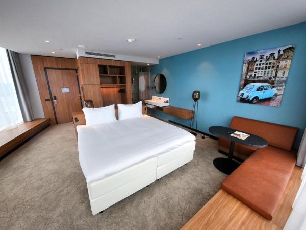 Van der Valk Hotel Amsterdam Zuidas -Rai : photo 4 de la chambre chambre lit king-size supérieure