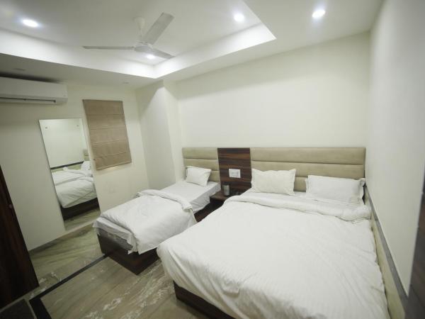 Hotel Shri Ram Residency : photo 1 de la chambre chambre 2 lits king-size