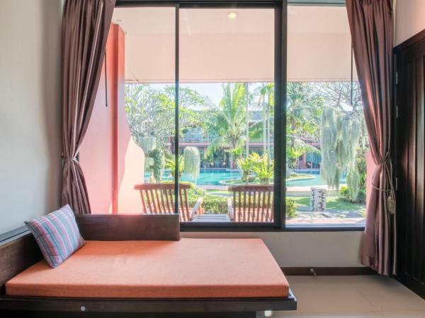 Mai Morn Resort SHA Plus : photo 8 de la chambre chambre double - vue sur piscine